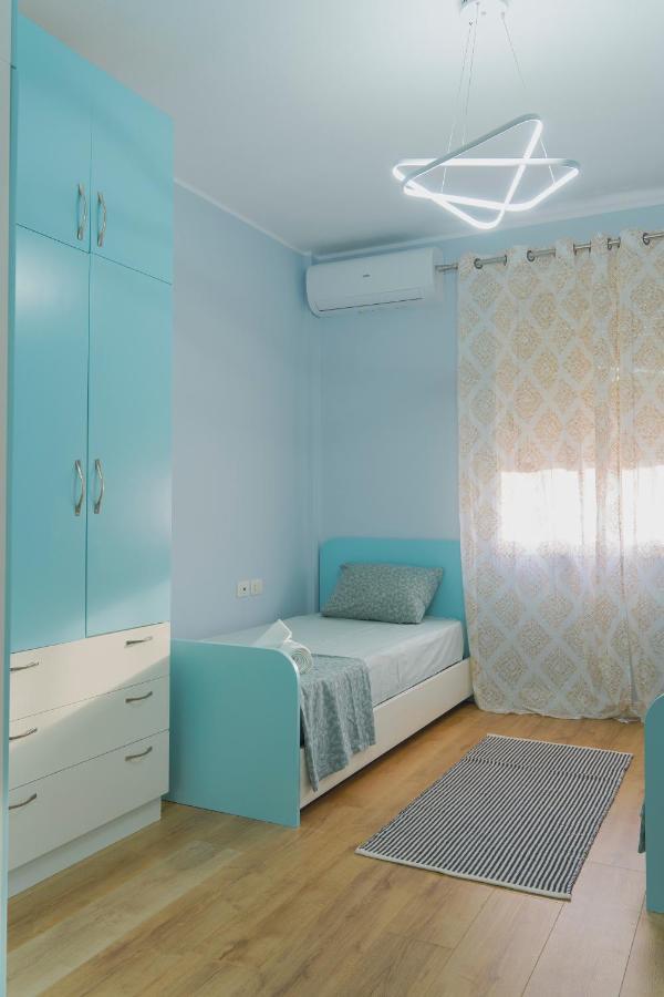 Cane Apartment New Bazaar ติรานา ภายนอก รูปภาพ