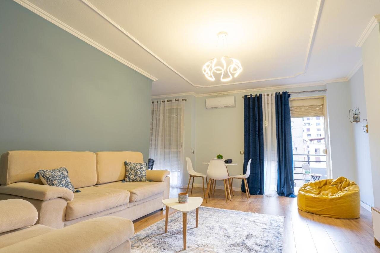 Cane Apartment New Bazaar ติรานา ภายนอก รูปภาพ
